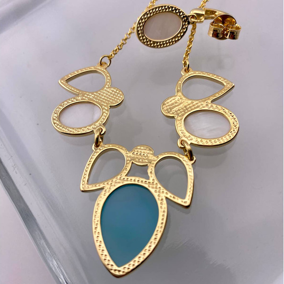 Natural Mother of Pearl & Blue Agate Earring & Necklace Set - Picture 6 of 9